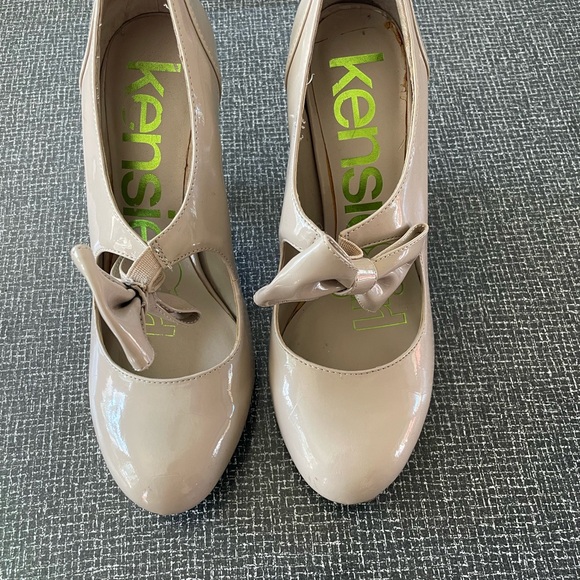 Kensie Shoes - Kensie Women's Nude Patent Bow Heels